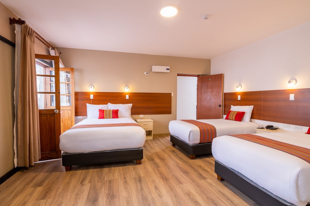 Hotel San Pedro Plaza 44/65