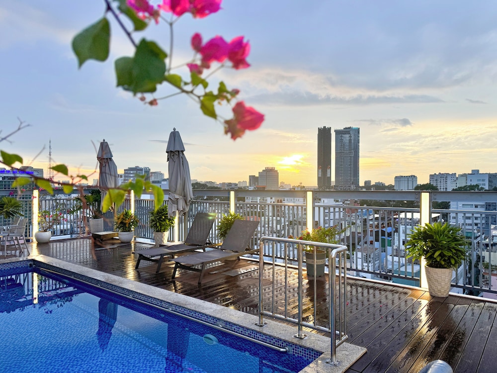 Cityhouse - LightHouse SG 44/49