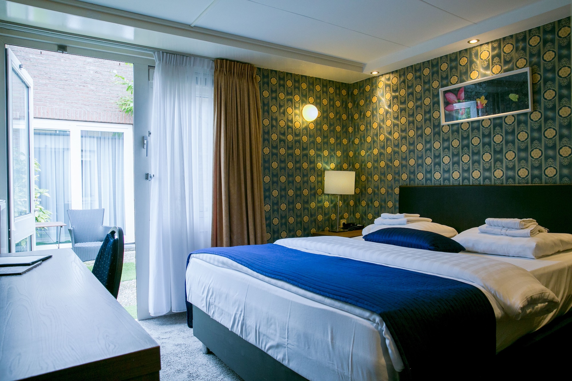 ECONOMY, KING BED, PATIO