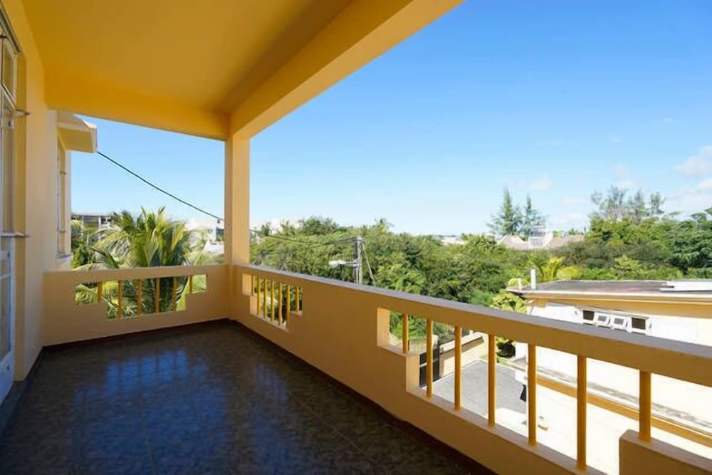 Allamanda Studios And Apartments 12/44
