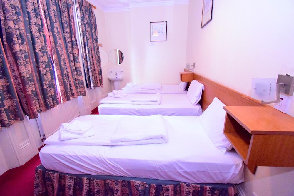 Bridge Park Hotel 31/65