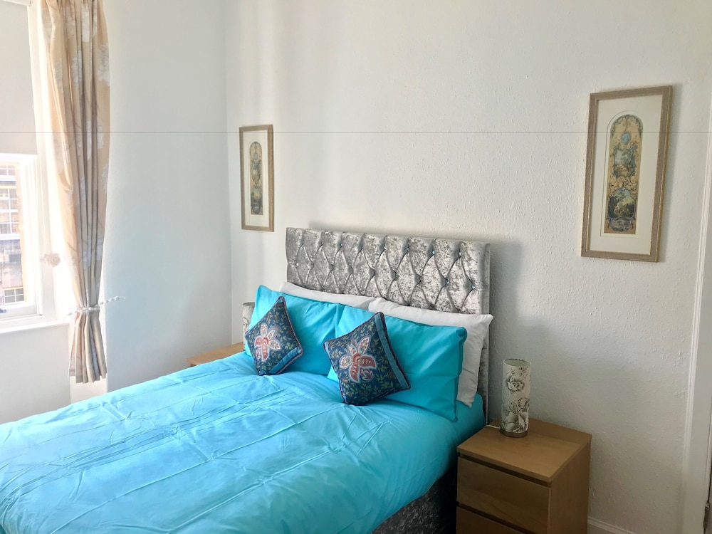 233 Leith Apartment 6/24