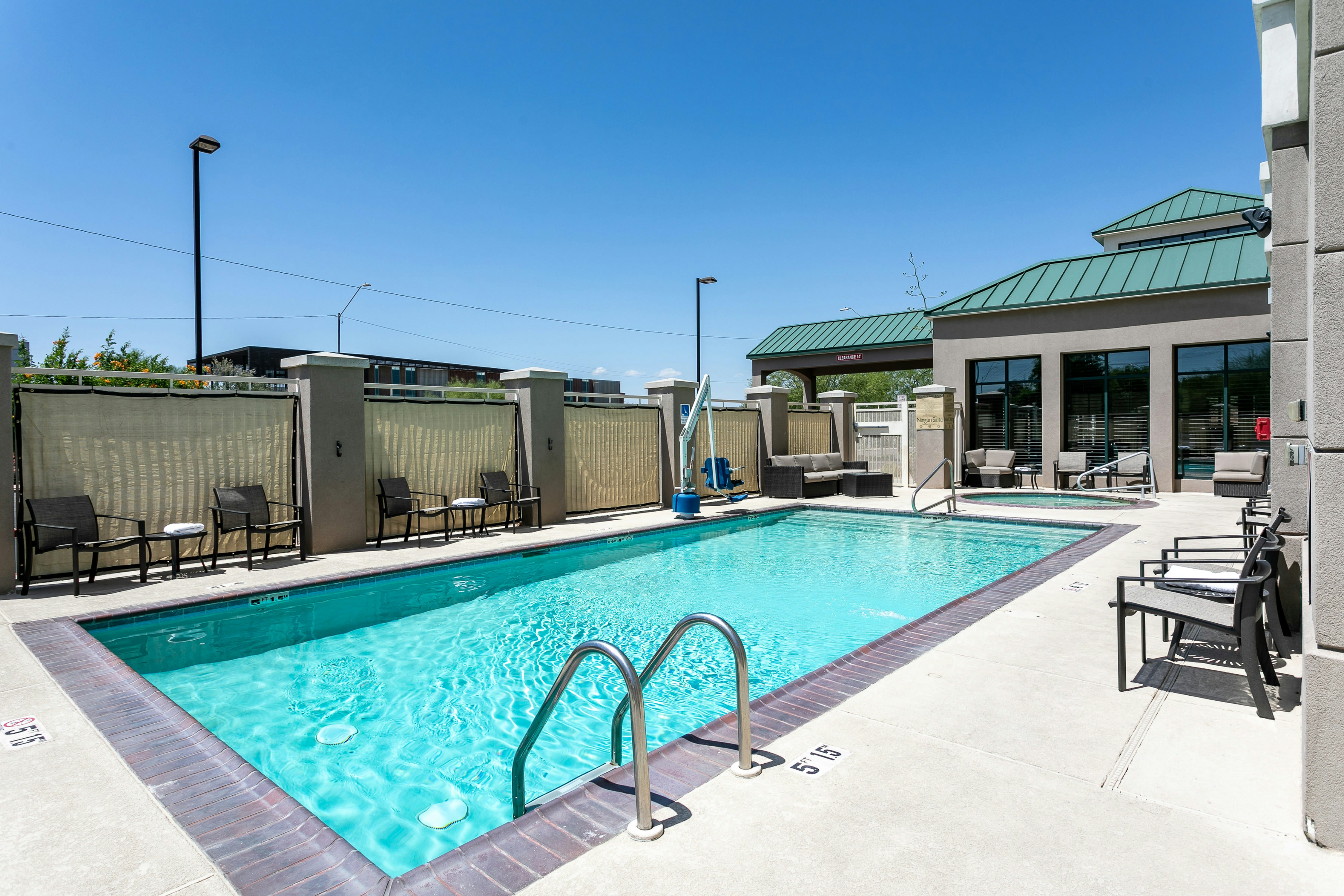 Hilton Garden Inn Phoenix Airport North 15/17