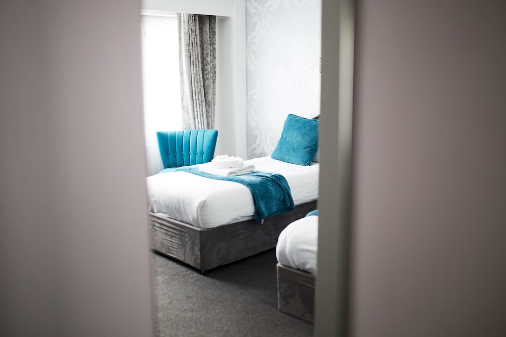 Orwell Hotel 35/67