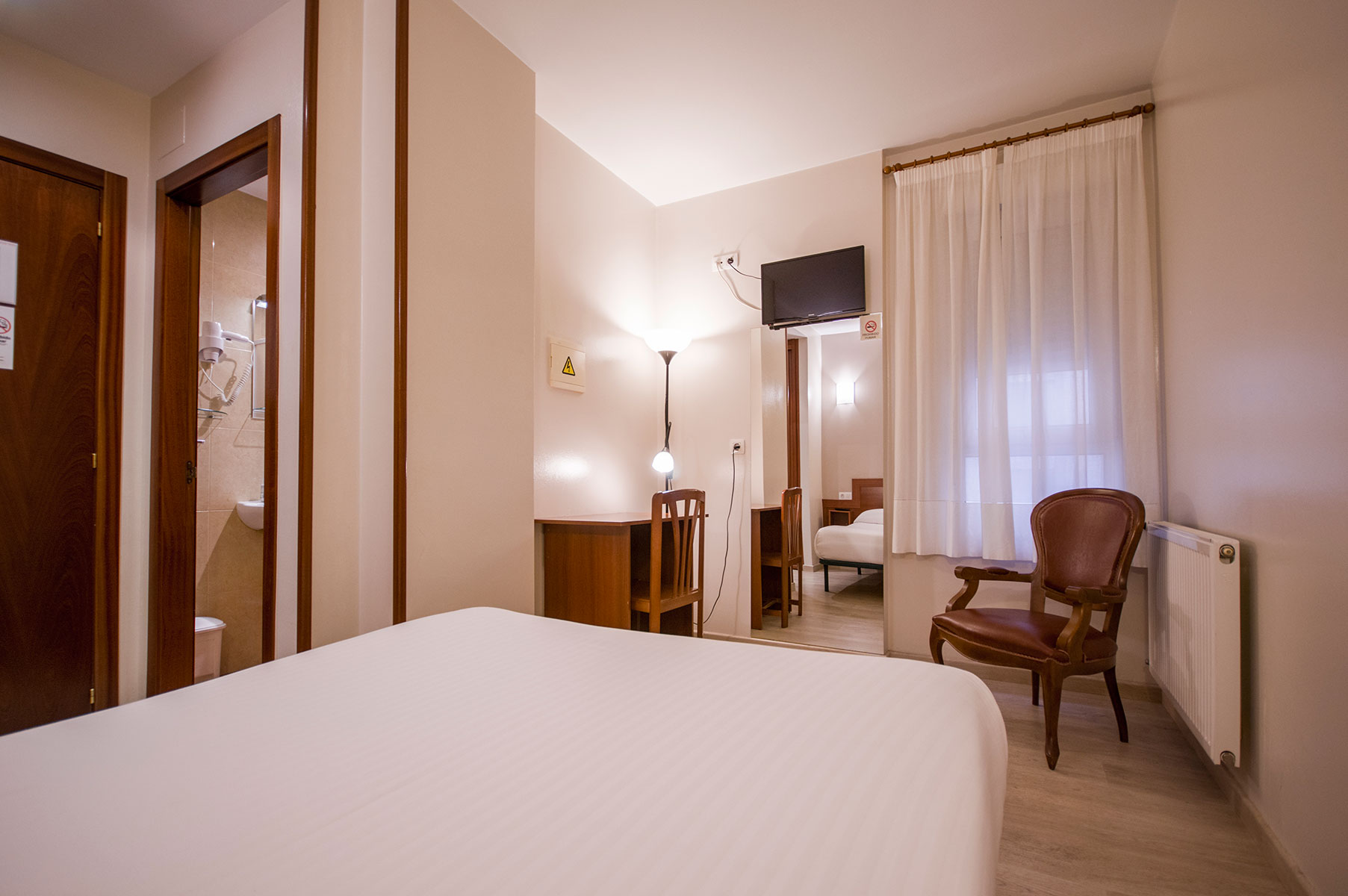 Hotel Dario Lugo 16/35