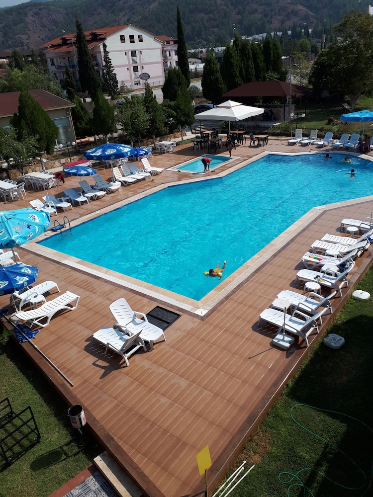 Samdan Termal Otel 38/47