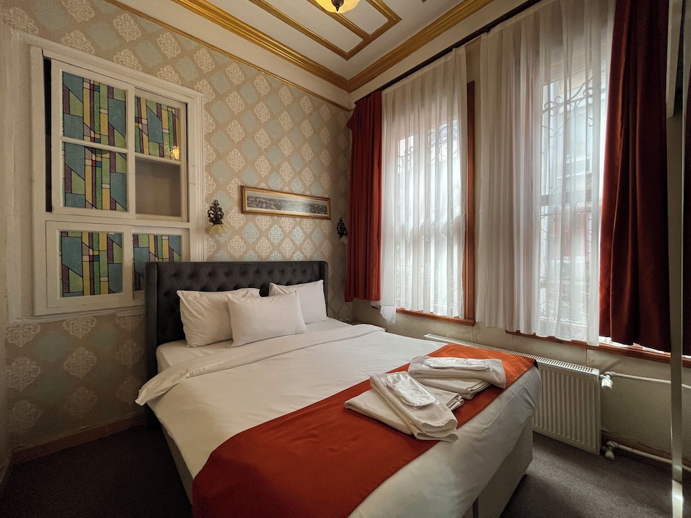 LE SAFRAN SUITE 16/50