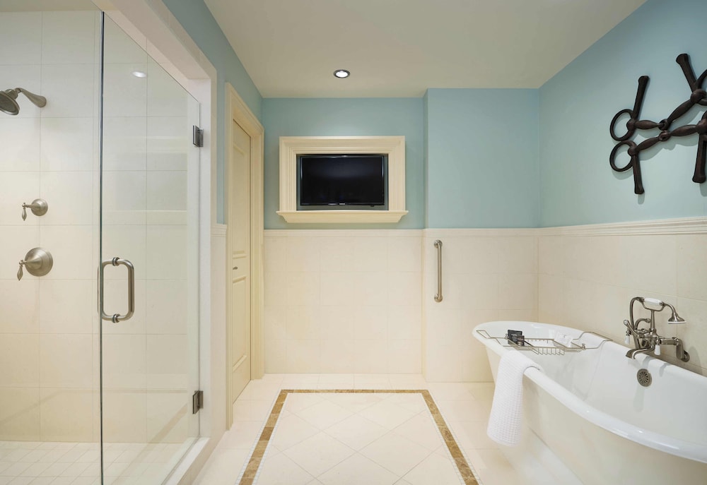 Salamander Resort And Spa 58/61