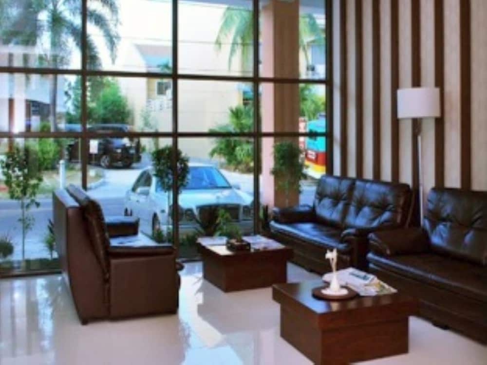 Terrace Hotel 23/26