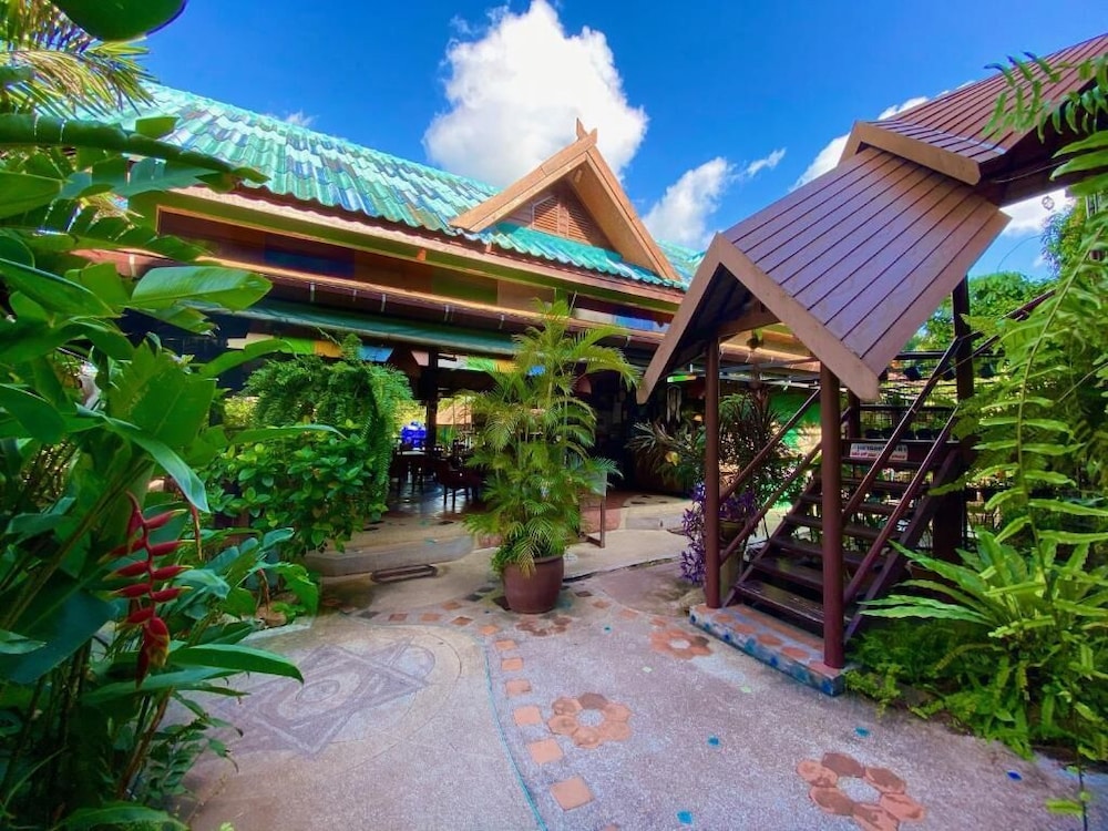 Shanti Lodge Phuket 12/58