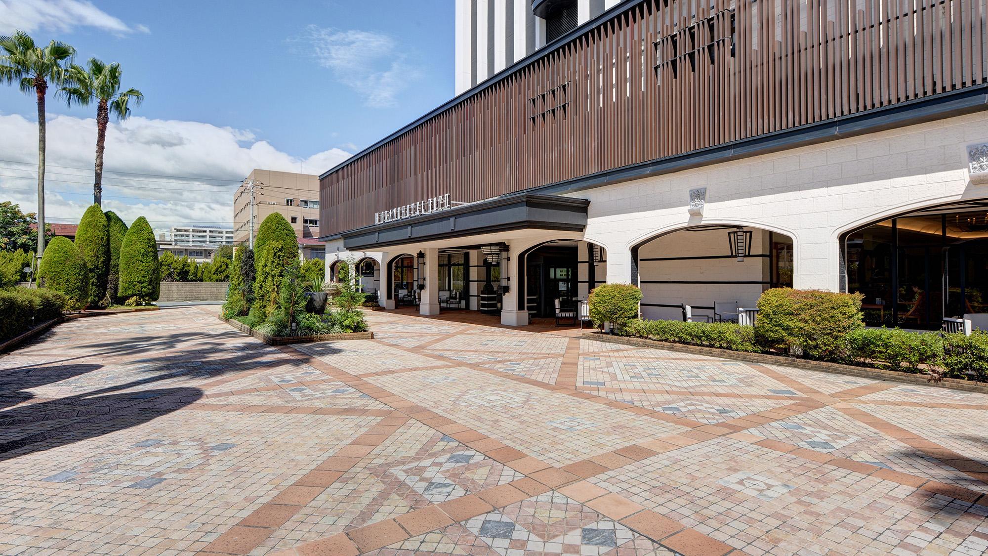 Grand Hotel Hofu 25/26