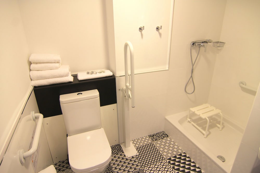 Hostal Aslyp 114 12/51