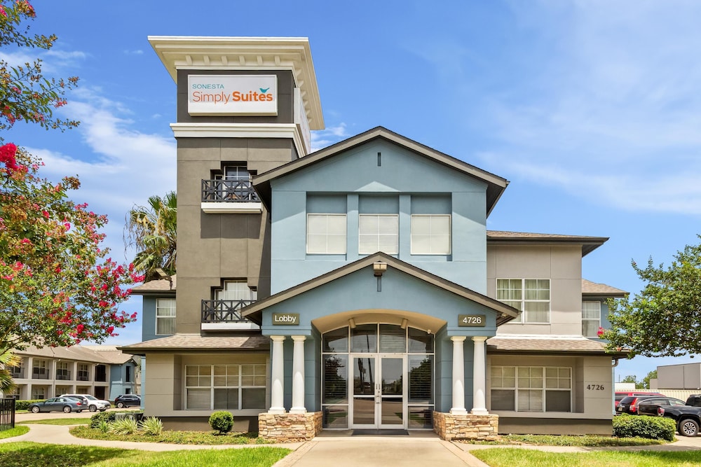 Sonesta Simply Suites Stafford 2/54