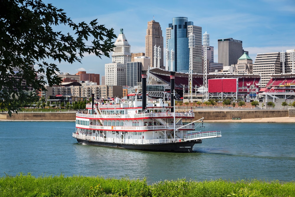 ALOFT NEWPORT ON THE LEVEE 54/59