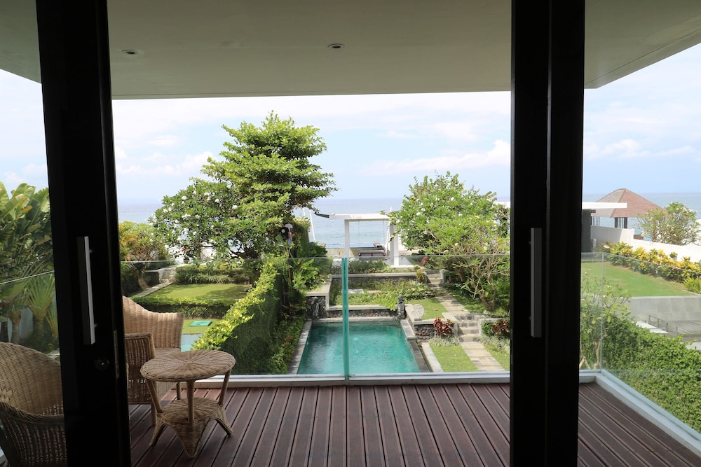 Bali Diamond Villas 11/86