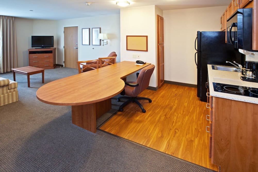 Candlewood Suites Louisville North 56/67