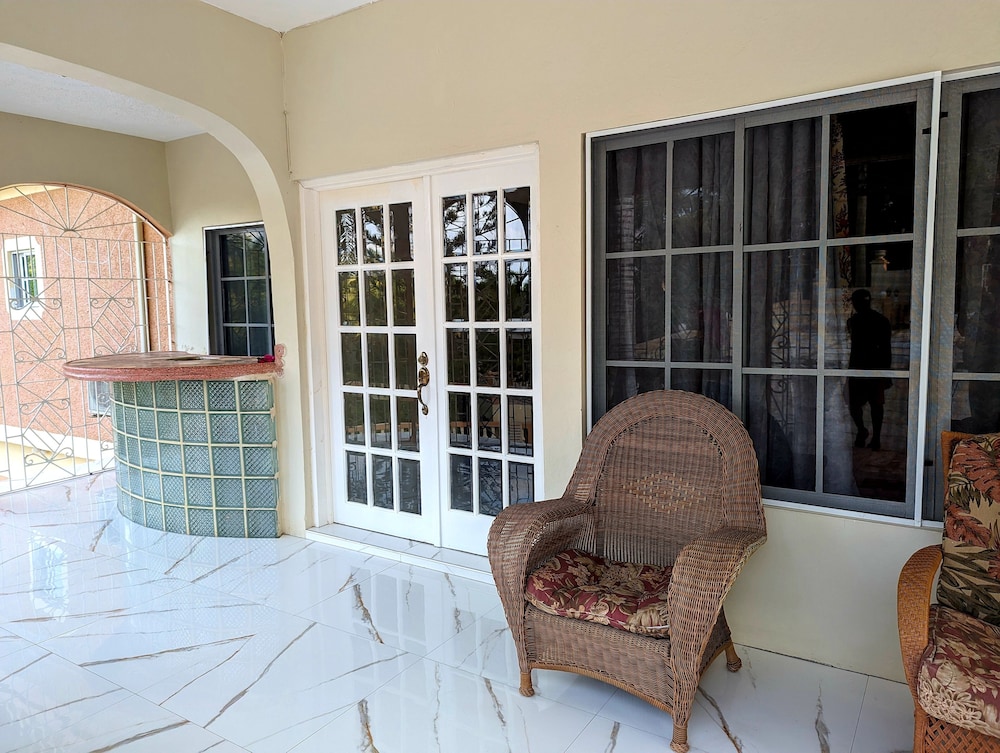 Chateau Margarite Villa 28/50