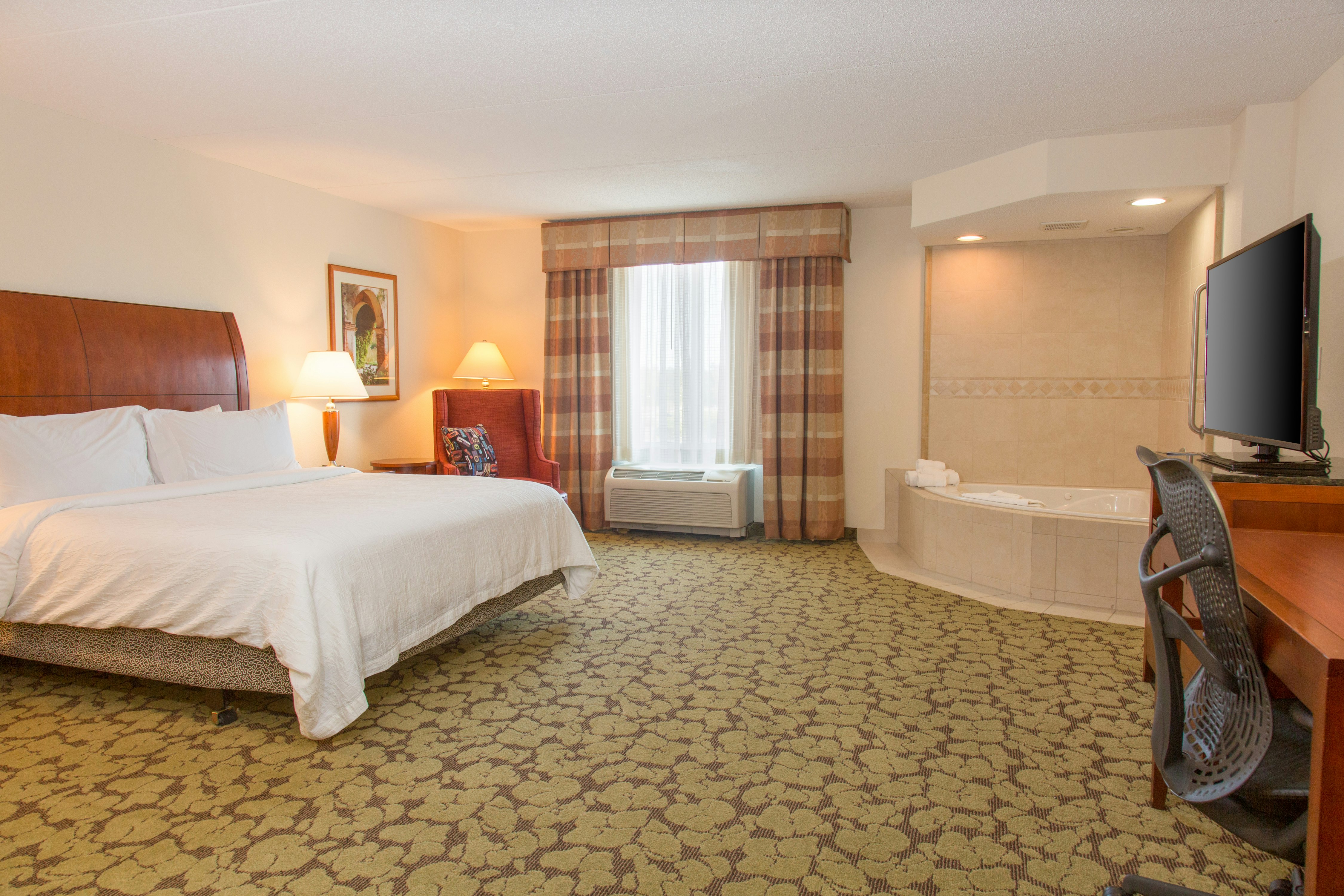 HILTON GARDEN INN MYRTLE BEACH-COASTAL GRAND MALL 8/32