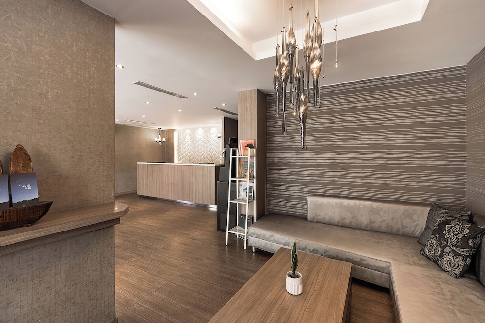 The Riverside Hotel Hengchun 44/60