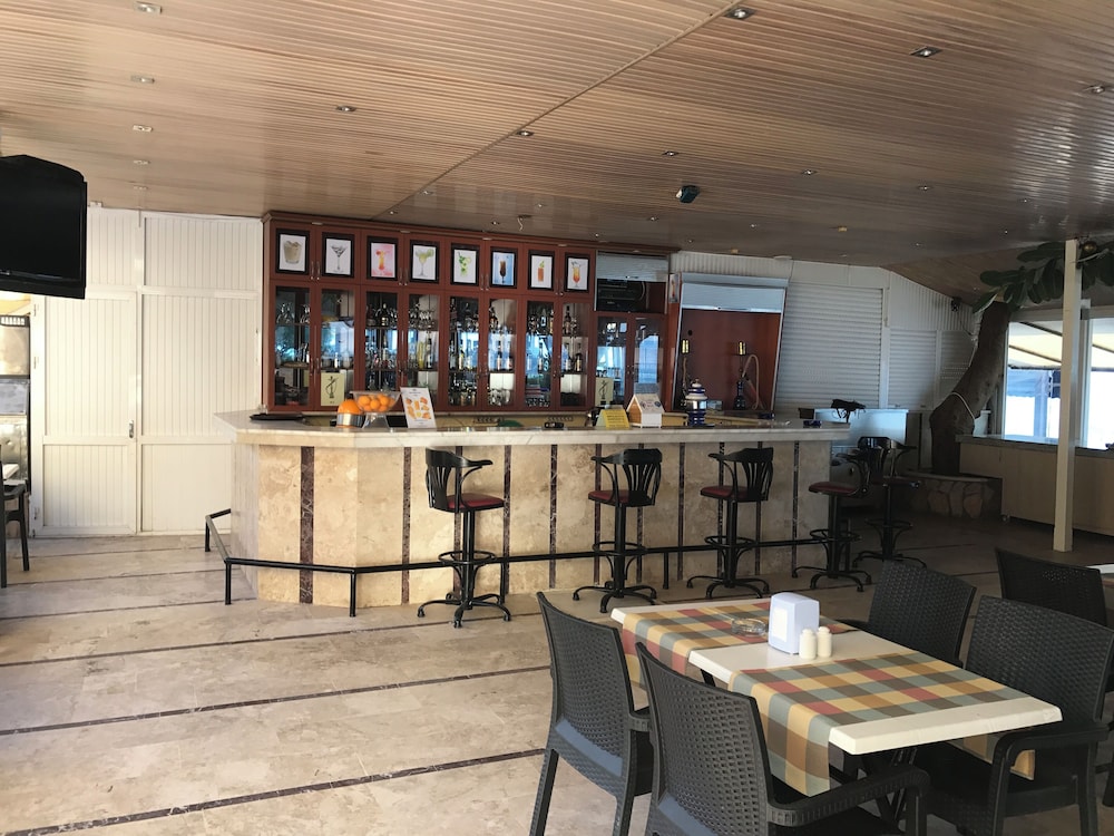 Muz Hotel 33/47