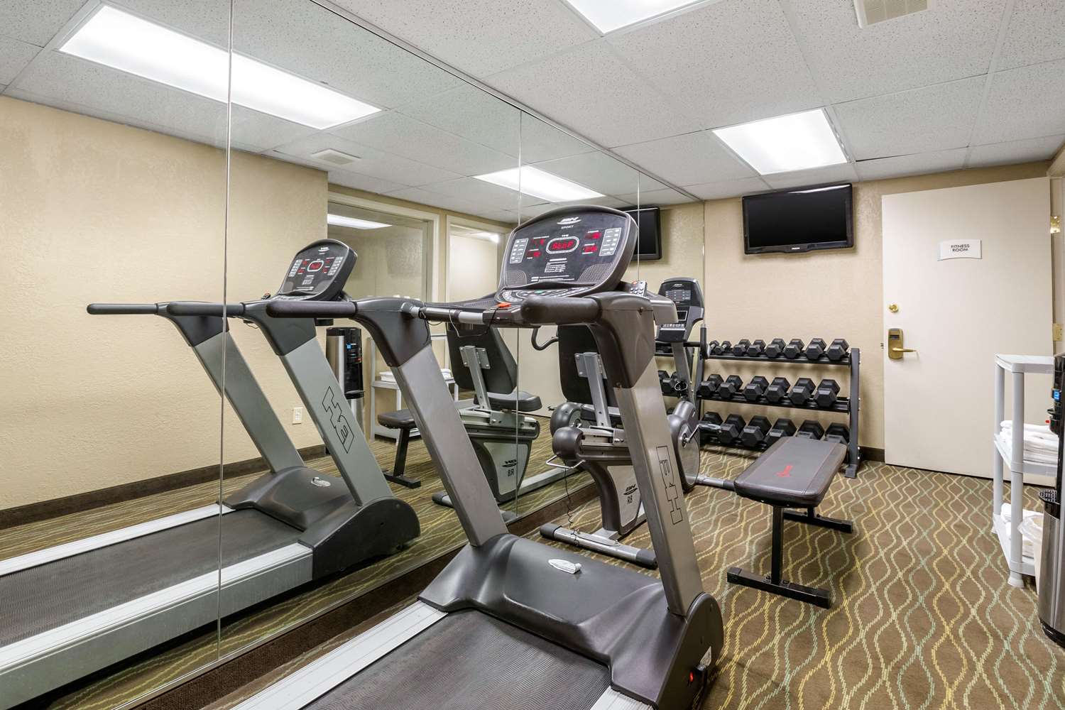 Quality Inn & Suites Des Moines - Merle Hay Road 25/39
