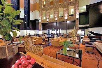 Doubletree By Hilton Hotel Memphis Downtown 47/53