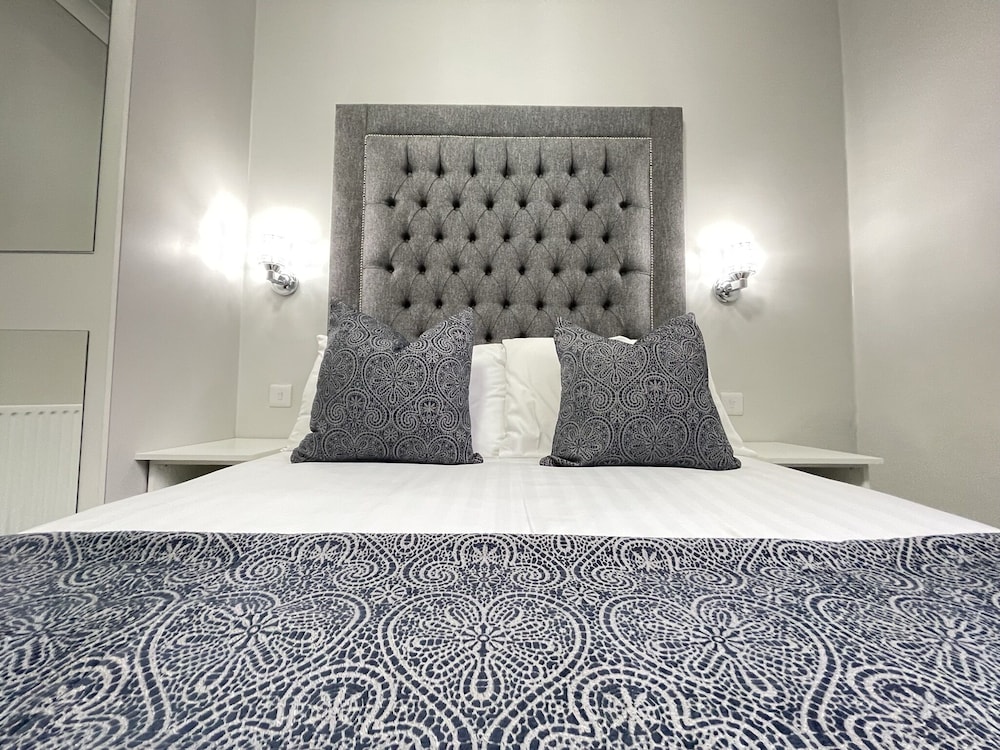 Park House Hotel 34/44