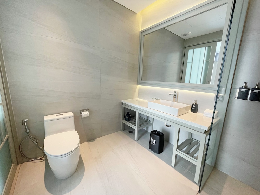 M City Hotel Saigon 47/49