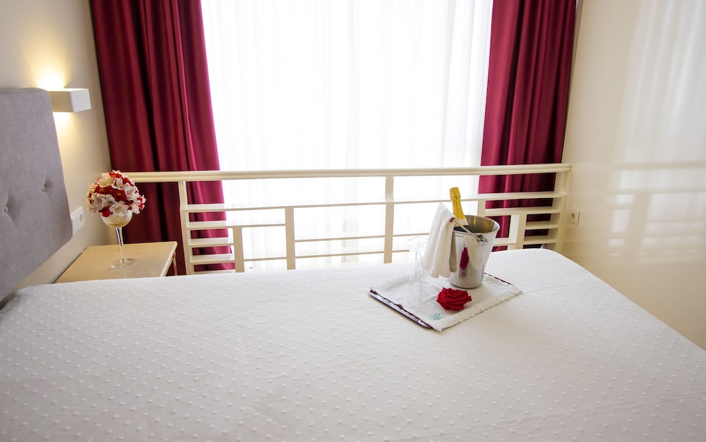 Hotel Avenida 15/78