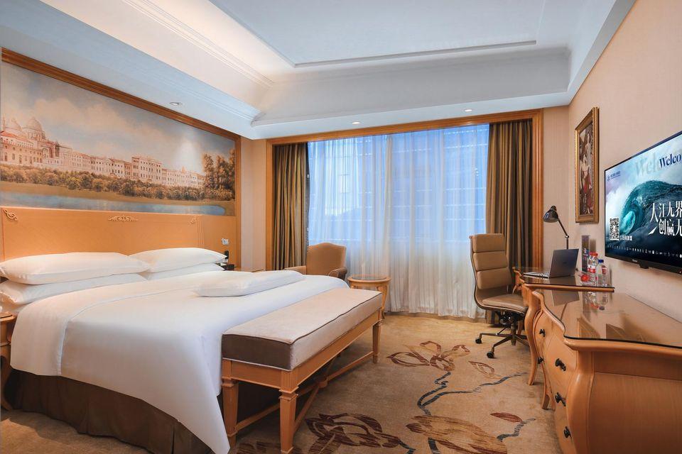 Pure, Double Bed