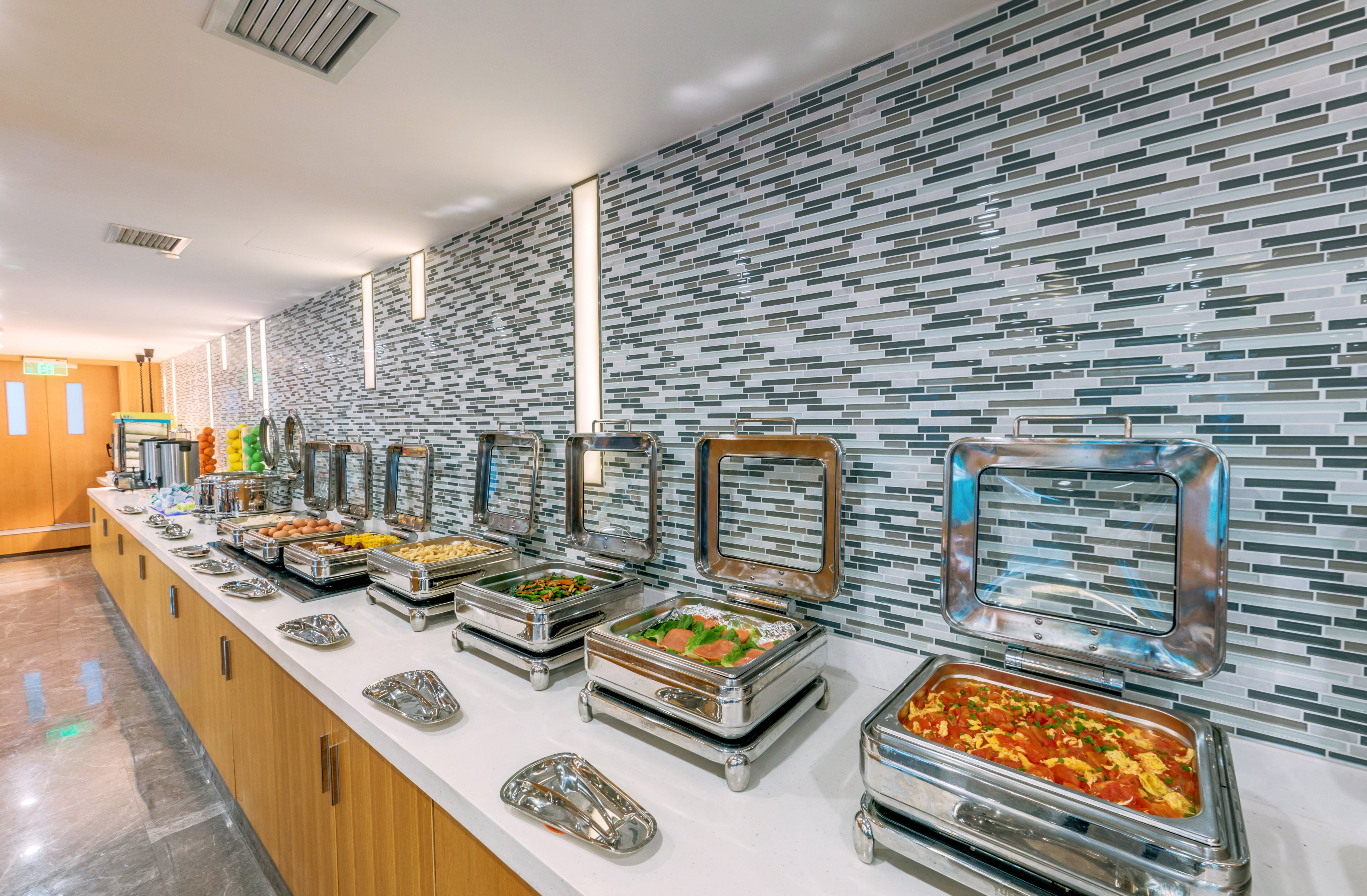 Holiday Inn Express Chengdu Airport Zone 43/75