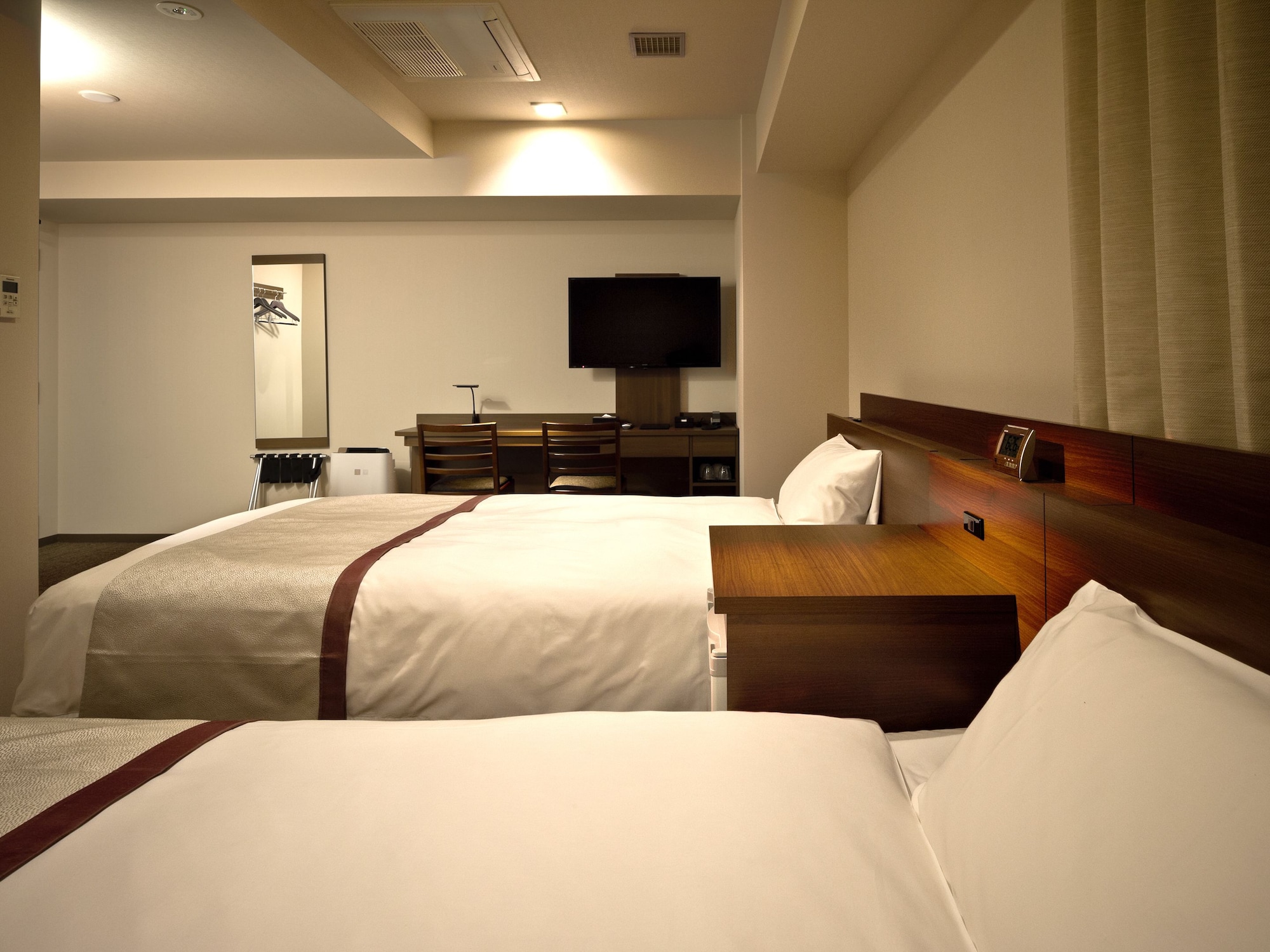 STANDARD, TWIN BEDS