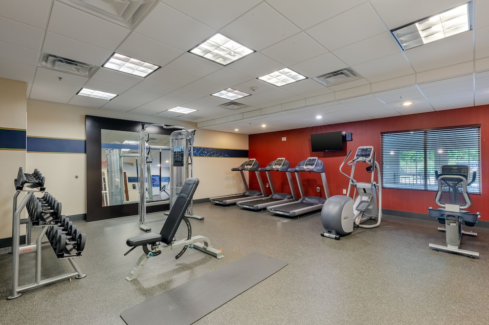 Hampton Inn Atlanta Mcdonough 22/44