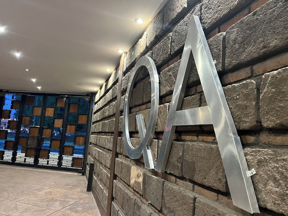 QA Hotel 19/50