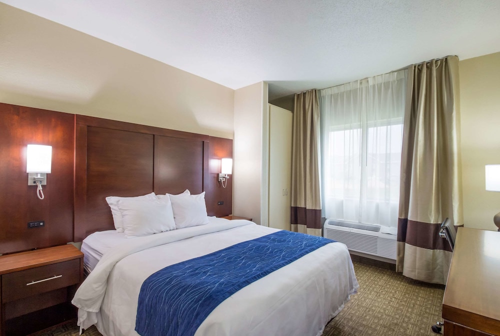 Quality Inn & Suites Green Bay - Ashwaubenon 22/50