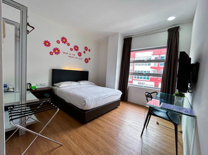 Cel Hotel 6/11