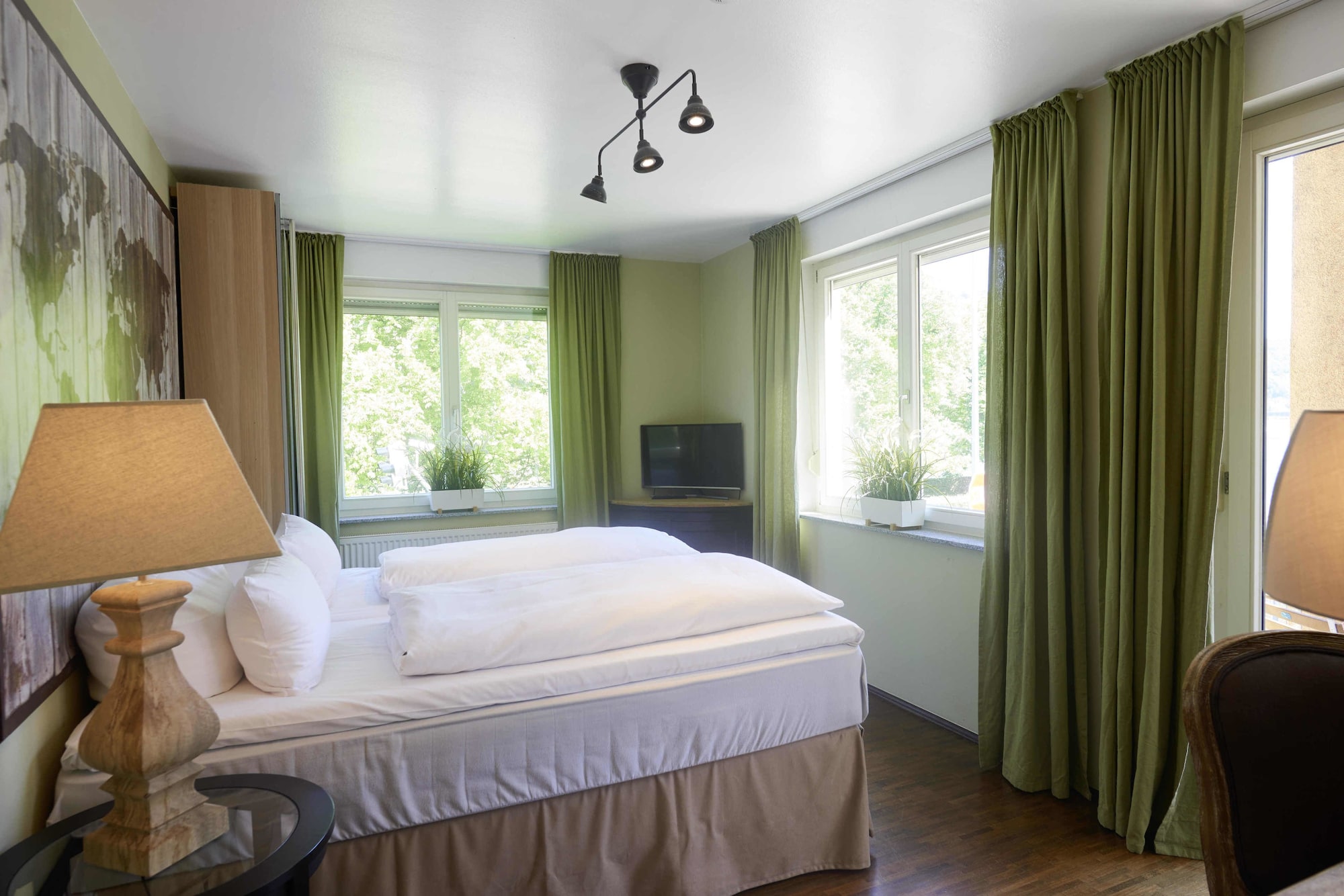 1 BEDROOM, CLASSIC, DOUBLE BED, RIVER VIEW, STAIR ACCESS ONLY, ANNEX