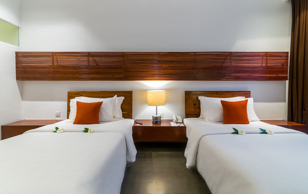LYNNAYA URBAN RIVER RESORT 27/69