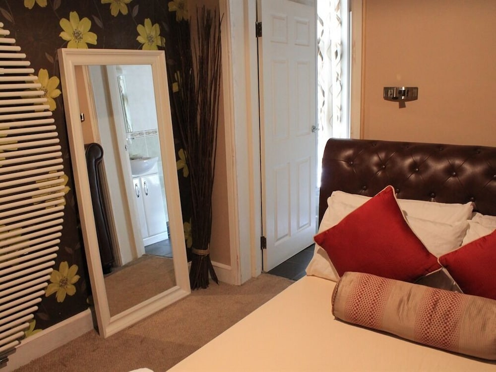 Skylark B &amp; B 44/57