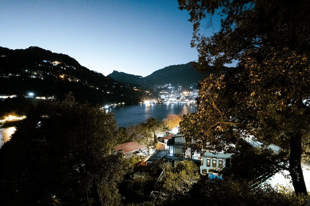 juSTa Lake View Residences, Nainital 34/35