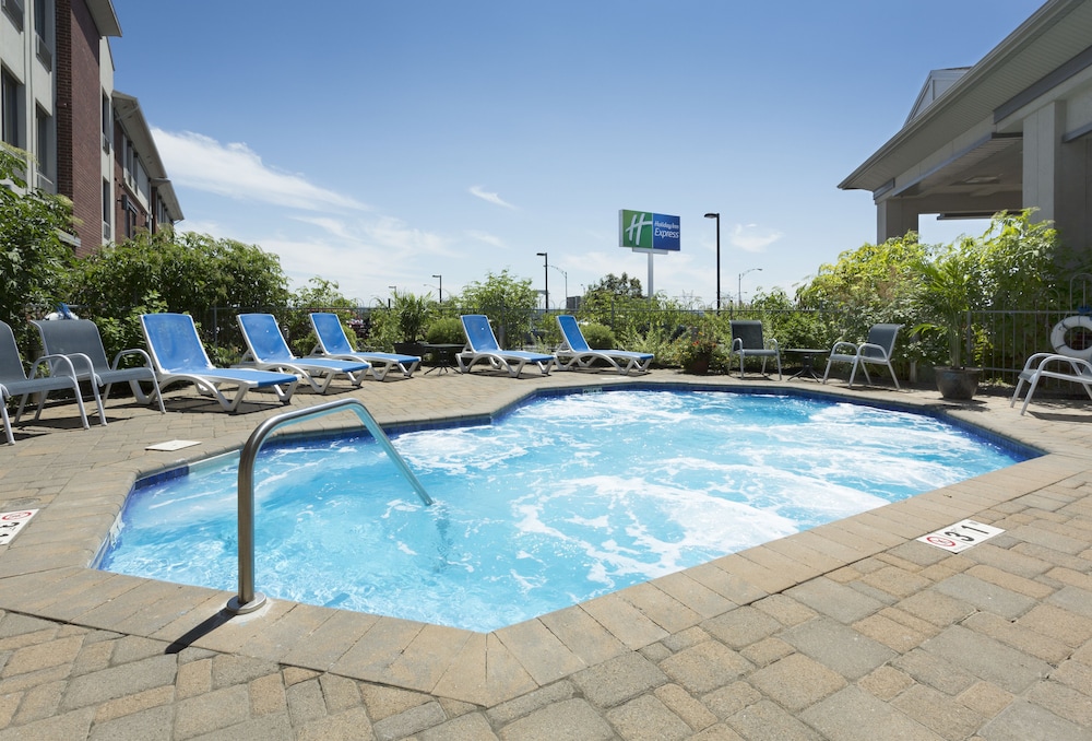 Holiday Inn Express Quebec 36/78