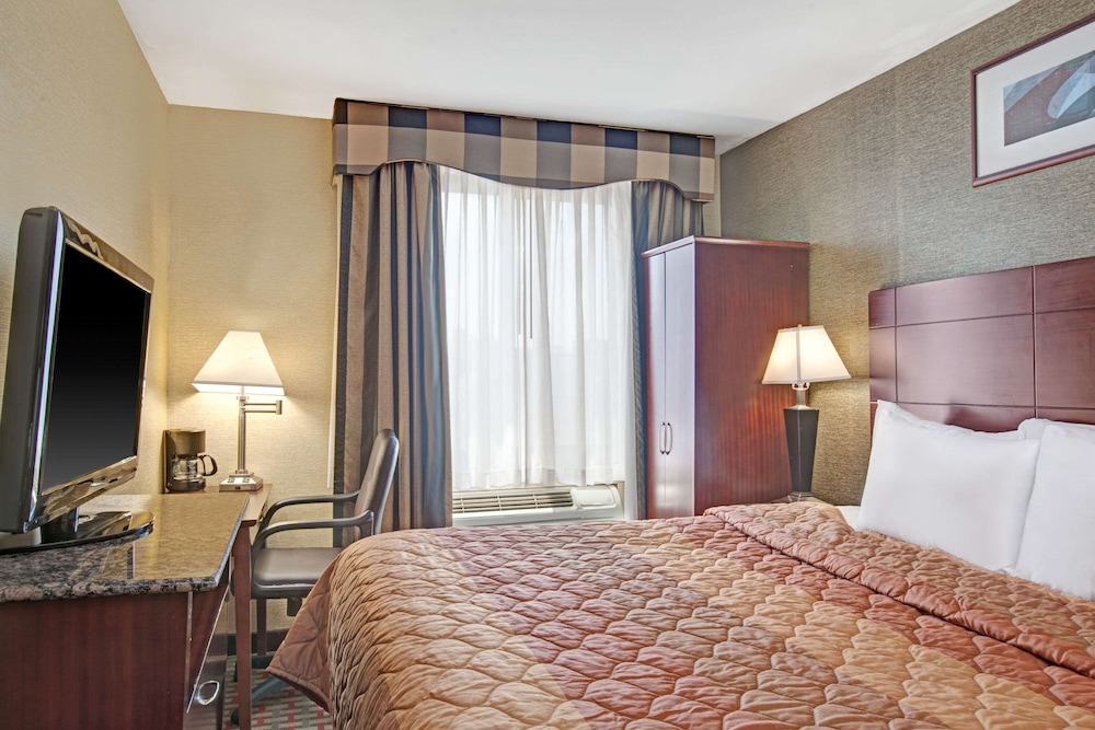 Days Inn by Wyndham Brooklyn 13/40