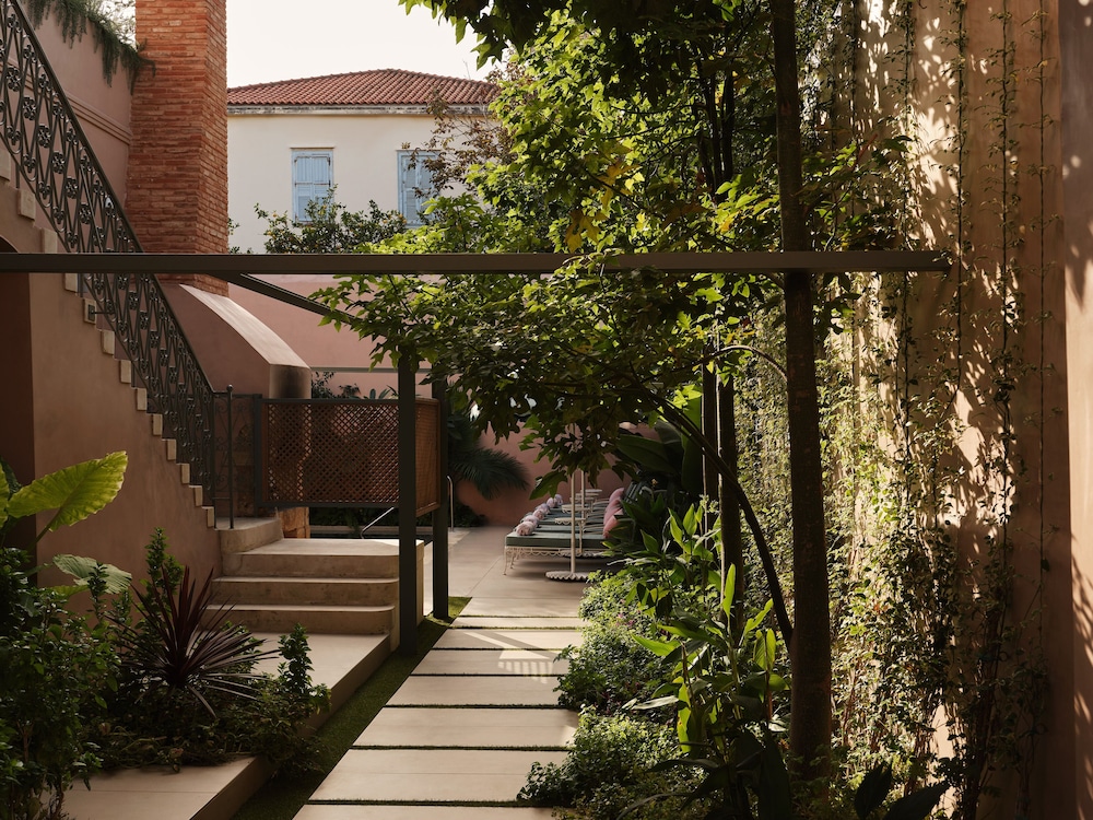 Domus Blanc Boutique Hotel 52/60