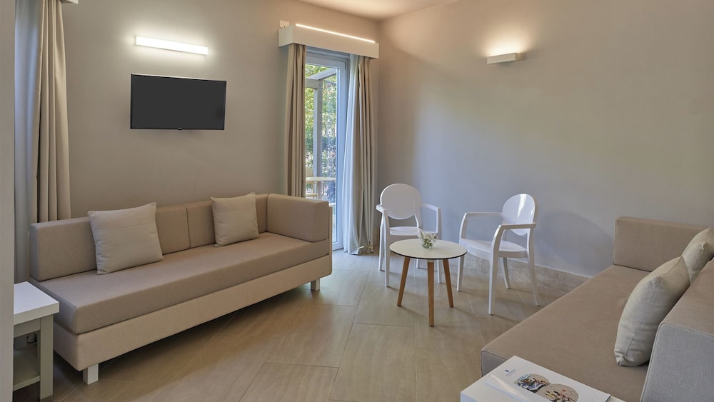 Is Serenas Badesi Resort 32/50