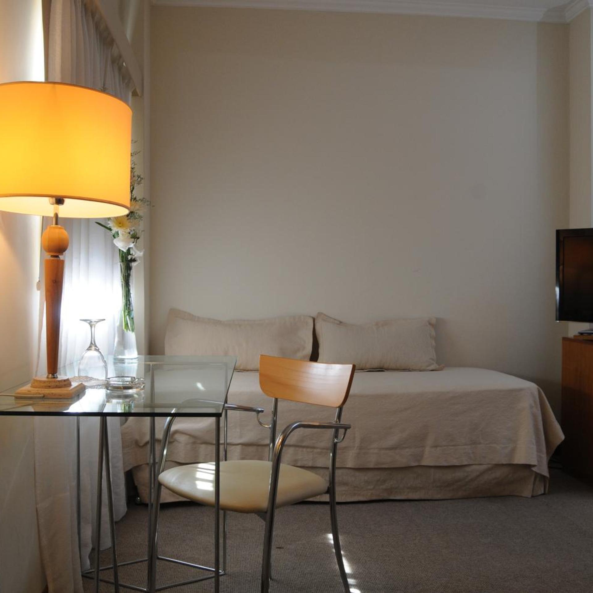 Parra Hotel and Suites 13/27