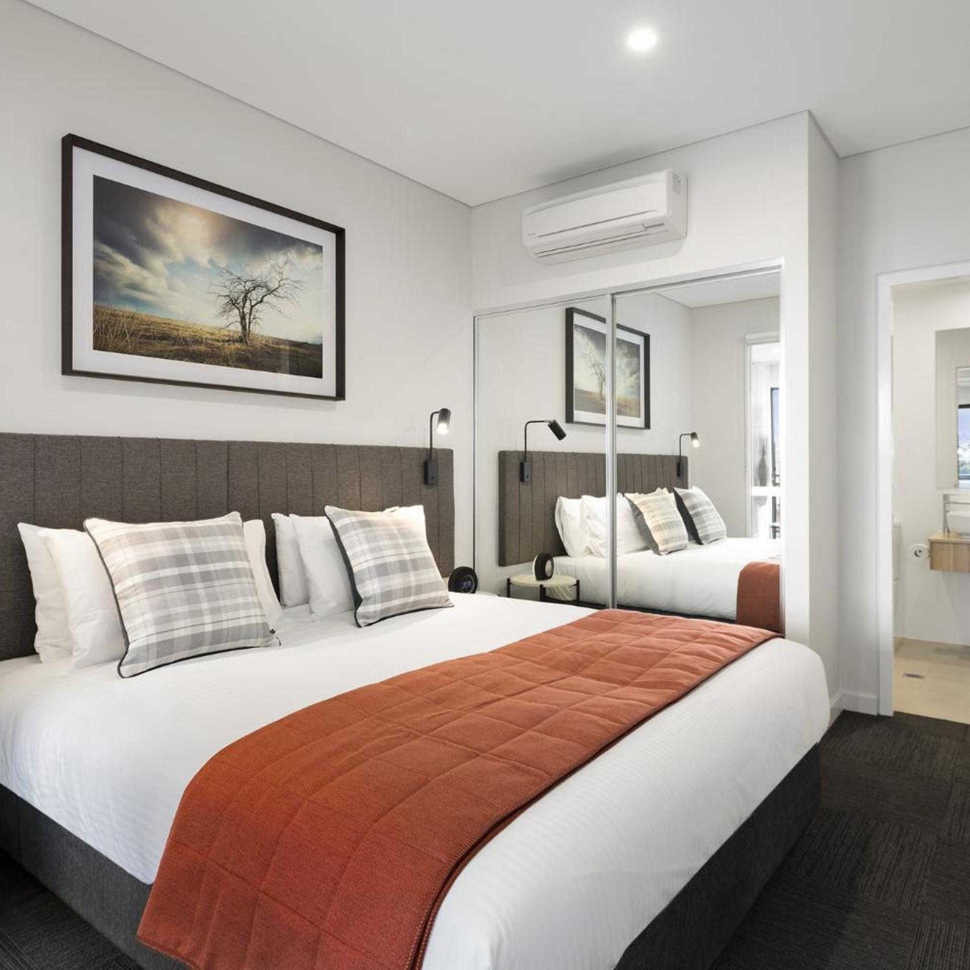 2 Bedrooms, Apartment