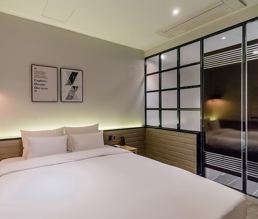 Hotel Marcher 28/76