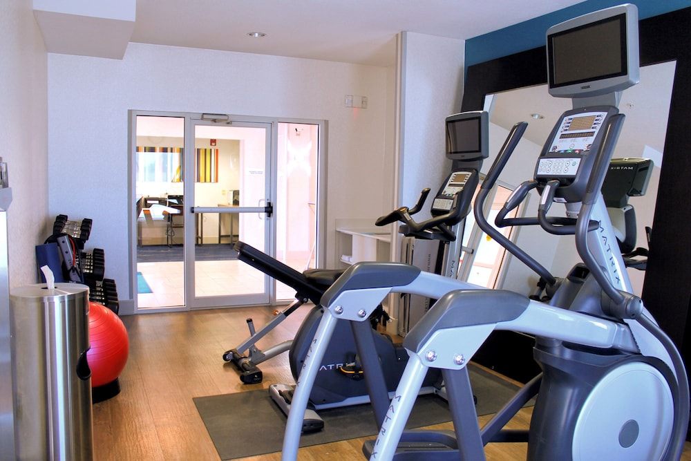 Holiday Inn Express Minden 42/63