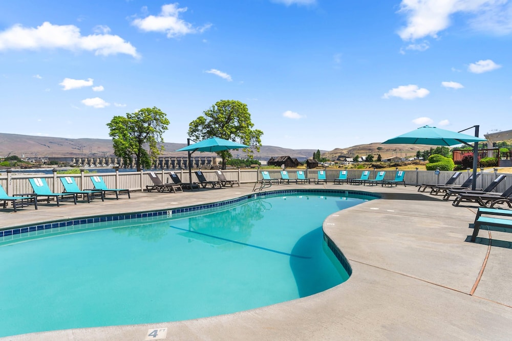 Columbia River Hotel, Ascend Hotel Collection 44/76
