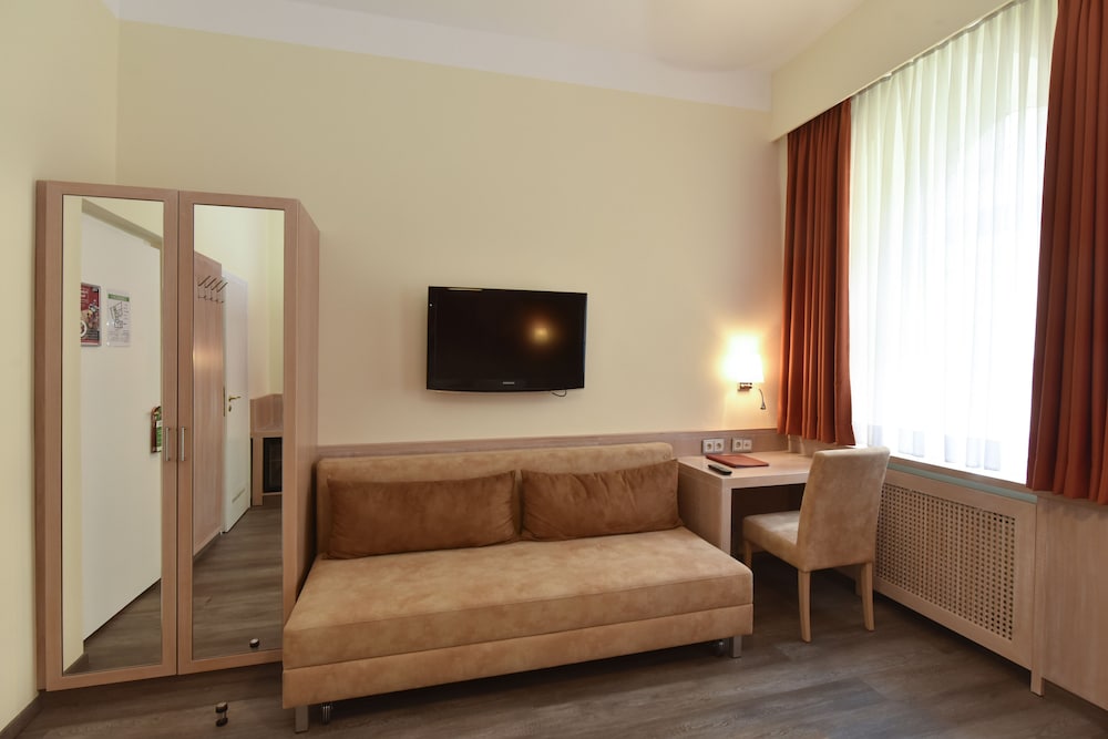 City Partner Hotel Adria 58/84